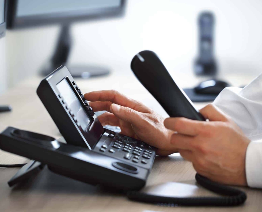 Communication-support-call-center-and-customer-service-help-desk